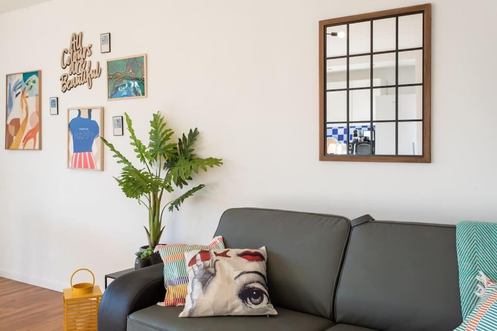 A10 - 1 Bdr Heart Of Juan Les Pins 5 Min Sea - Ac & Balconies Apartment *