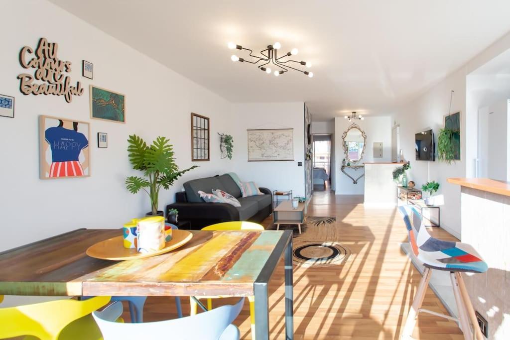 Apartment A10 - 1 Bdr Heart Of Juan Les Pins 5 Min Sea - Ac & Balconies *